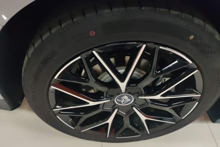 Used BYD Han 2025 DM-i Smart Drive 125KM Prestige Model
