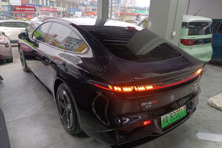 Used  eπ007 2024 Pure Electric 530 Air Edition
