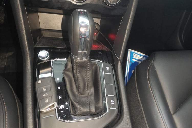 Used Volkswagen Tharu 2020 280TSI Two-Wheel Drive Luxury Edition China VI Standard
