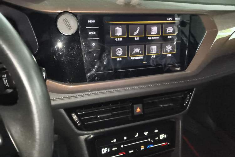 Used Volkswagen Tharu 2021 280TSI Two-Wheel Drive Comfort Edition
