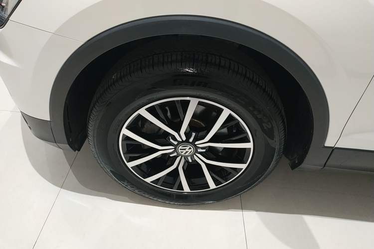 Used Volkswagen Tiguan L 2018 330TSI Automatic Two-Wheel Drive Luxury Edition
