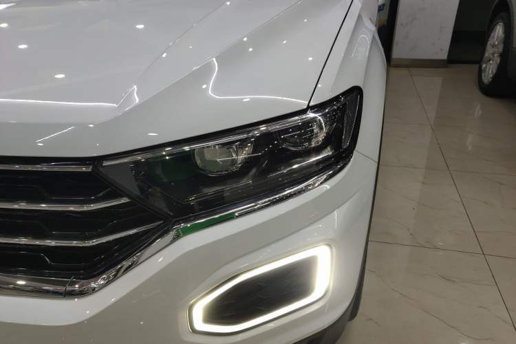 Used Volkswagen T-ROC 2022 280TSI DSG Two-Wheel Drive Comfort PLUS
