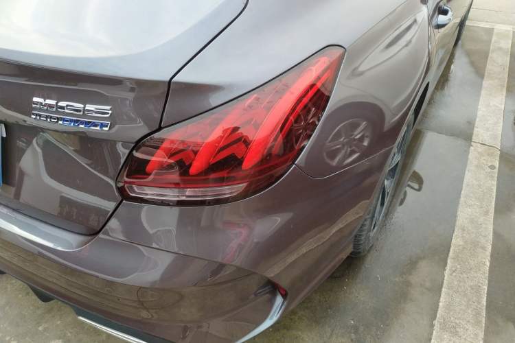 Used MG 5 2021 Revised Version 180 DVVT CVT Youth Luxury Edition