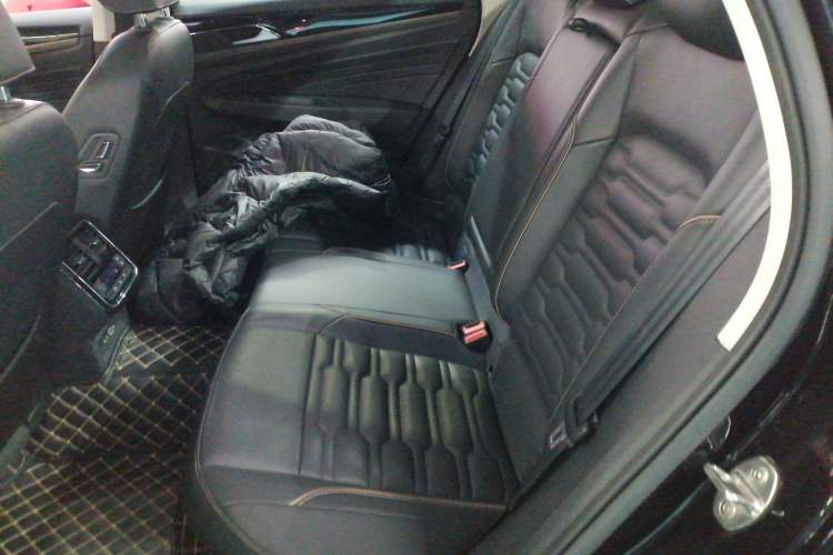 Used Volkswagen Passat 2020 330TSI Elite Edition China VI
