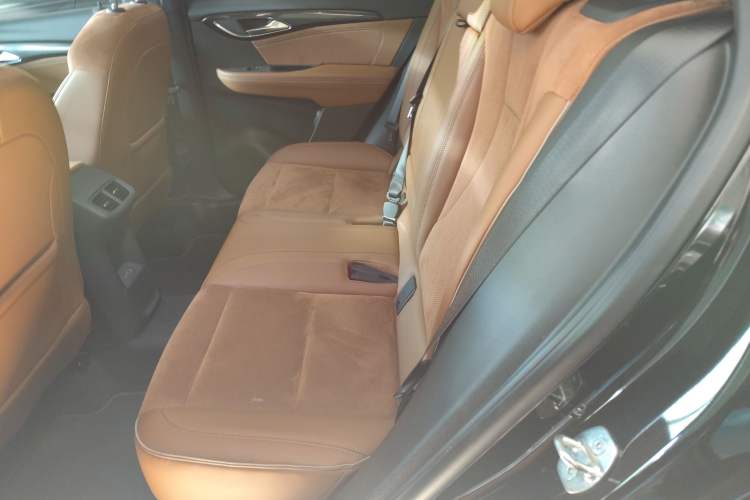 Used Buick Envision 2020 Encore S 652T Two-Wheel Drive Luxury Model
