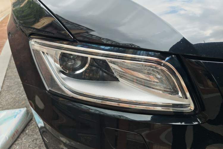 Used Audi Q5 2015 40 TFSI Comfort Model
