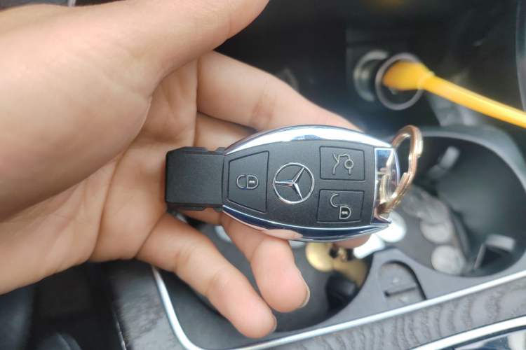 Used Mercedes-Benz C-Class 2015 Facelift C 200 L
