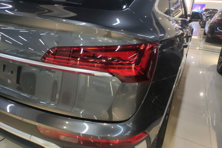 Used Audi Q5L Sportback 2021 40 TFSI Fashion Model