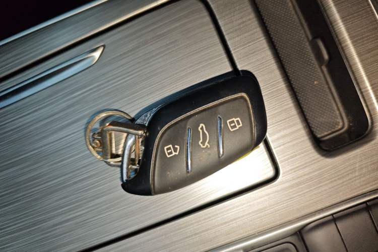 Used Roewe RX5 2022 330TGI Automatic National Style Edition
