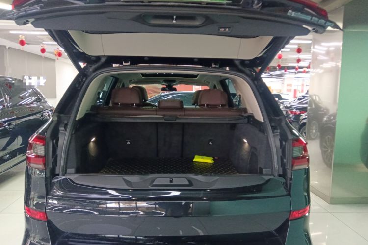 Used BMW X5 2022 Restyled xDrive 30Li Luxury Version M Sport Package
