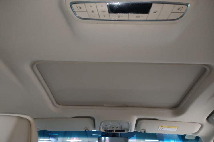 Used Buick GL8 2022 ES Landtrek 653T Luxury Edition
