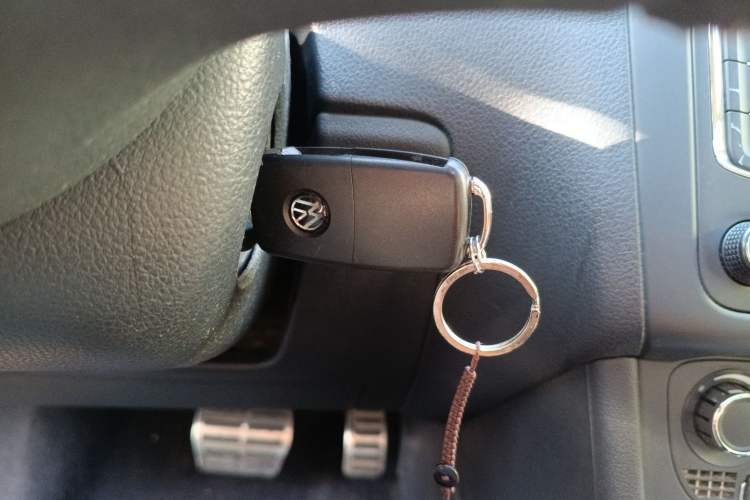 Used Volkswagen Polo 2012 1.6L Cross Polo Automatic Transmission