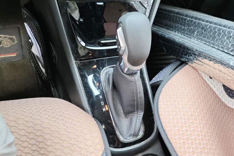 Used Buick Encore 2018 18T Automatic Two-Wheel Drive Urban Leading Model
