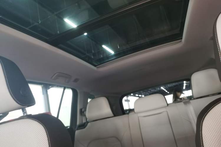 Used Volkswagen Talagon 2022 380TSI All-Wheel-Drive Luxury Prestige Pro 7-Seater
