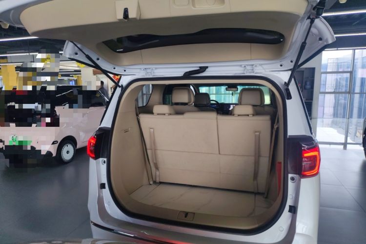 Used Buick GL8 2023 ES Lu Zun Deluxe Model
