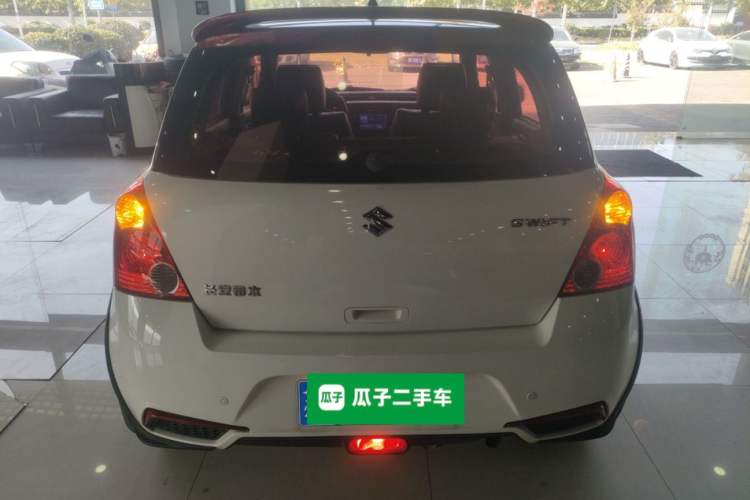 Used Suzuki Swift 2016 1.5L Automatic Fashionable Coolplay Edition