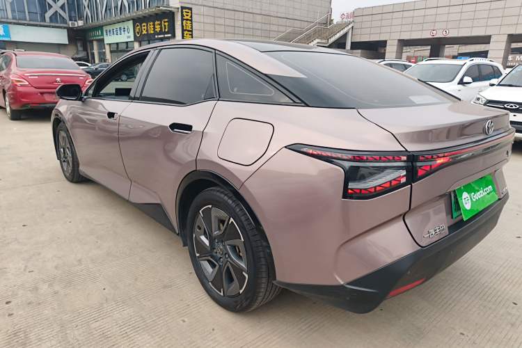 Used Toyota bZ3 2023 616 km Long-Range Premium
