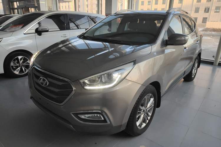 Used Hyundai ix35 2015 2.0L Automatic 2WD Smart Type China IV