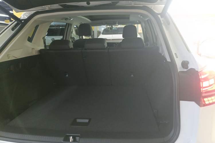 Used Volkswagen Tayron 2020 330TSI Two-Wheel Drive Luxury Smart Connectivity Version
