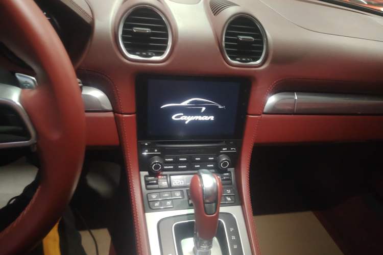 Used Porsche 718 2020 Cayman 2.0T
