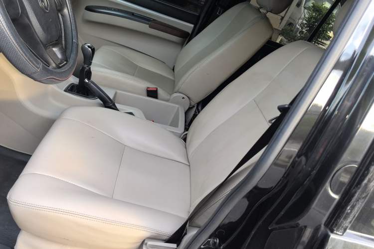 Used FORTHING Lingzhi 2019 M5 1.6L 7-Seater Exclusive Model China VI Standard
