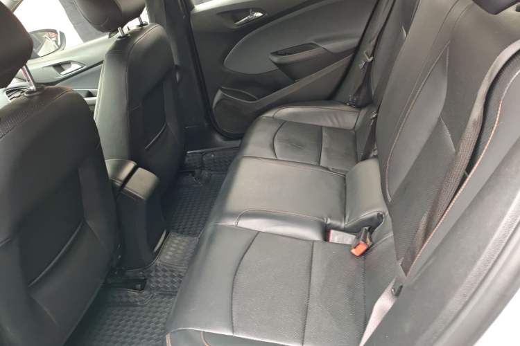 Used Chevrolet Cruze 2018 Redline 320 Automatic Pioneer Edition
