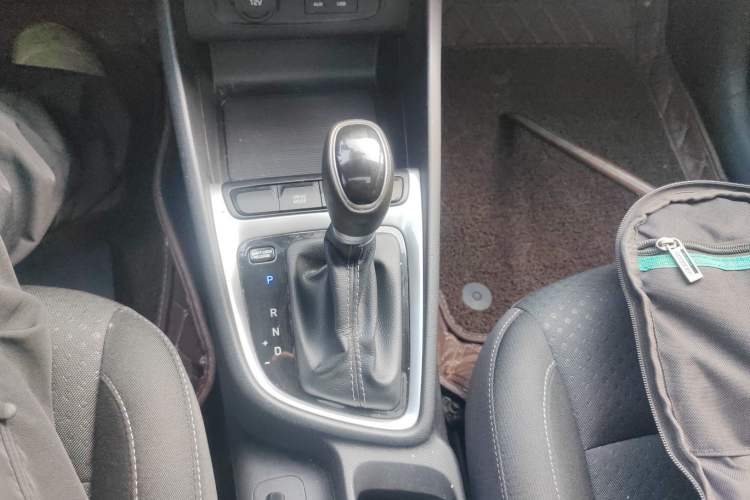 Used Hyundai Celesta 2017 1.6L Automatic Enjoyment Version GLS
