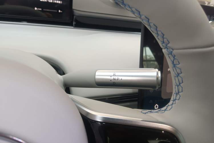 Used Hima Luxeed S7 2024 Pro Model
