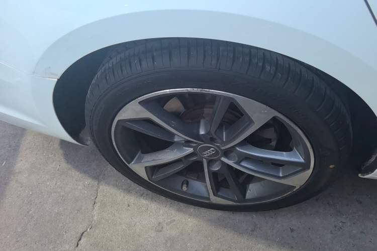 Used Audi A4L 2019 40 TFSI Ambition China VI