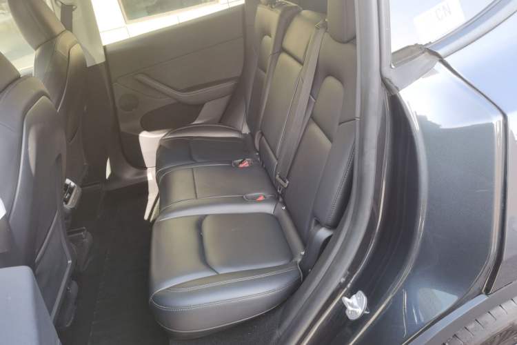 Used Tesla Model Y 2024 Rear-Wheel-Drive Version
