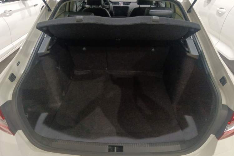 Used Skoda Octavia 2021 1.5L Automatic Comfort Edition
