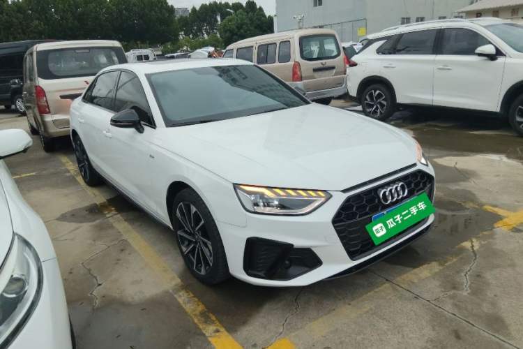 Used Audi A4L 2023 40 TFSI Luxury Dynamic Model
