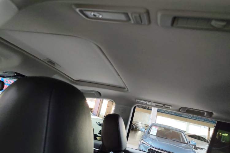 Used GAC Trumpchi GS8 2017 320T Two-Wheel Drive Luxury Edition (7 Seats)
