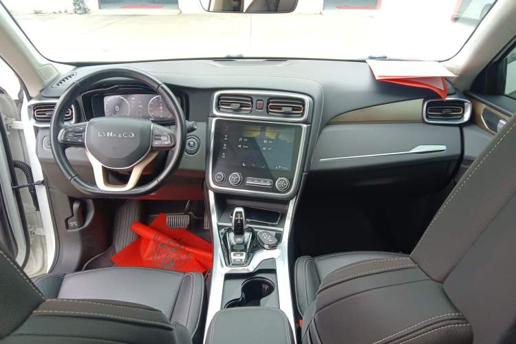 Used Lynk & Co 01 2017 2.0T Two-Wheel-Drive Version
