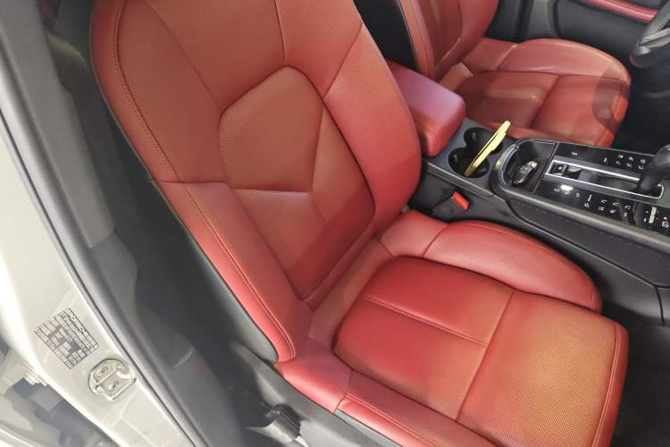 Used Porsche Macan 2022 Macan 2.0T