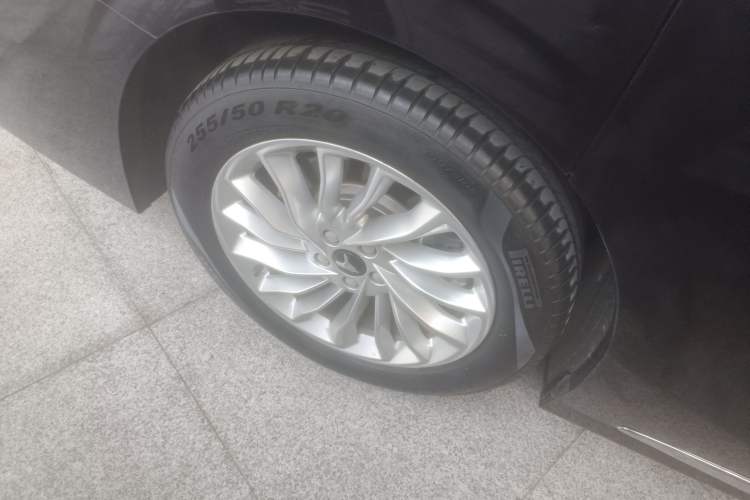 Used VOYAH Dream 2024 PHEV Extended-Range Premium Edition
