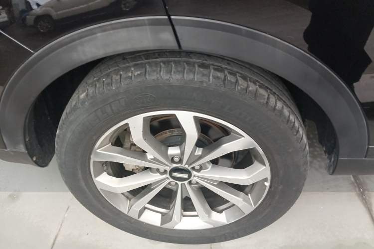 Used Wey VV6 2018 2.0T Two-Wheel-Drive Ultra-Luxury Version China V Standard
