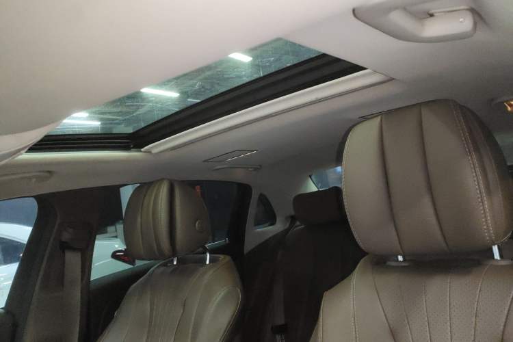 Used Mercedes-Benz E-Class 2019 E 260 L 4MATIC
