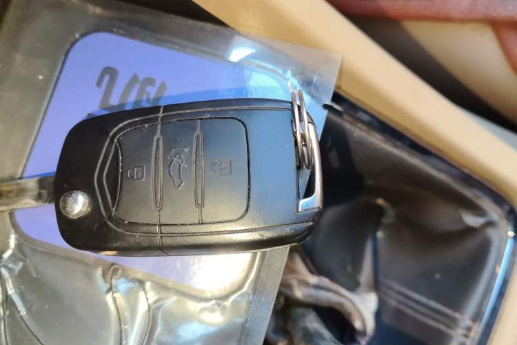 Used Baojun 730 2014 1.5L manual Comfort ESP version 7 seats
