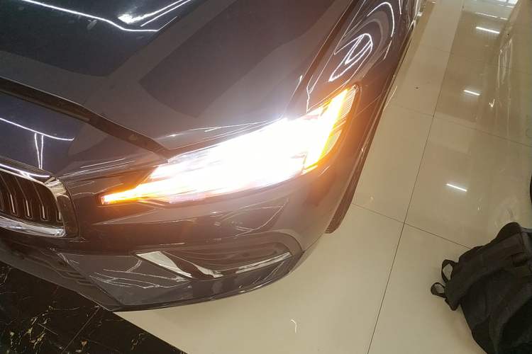 Used Volvo S60 2023 B4 Zhiyi Luxury Edition