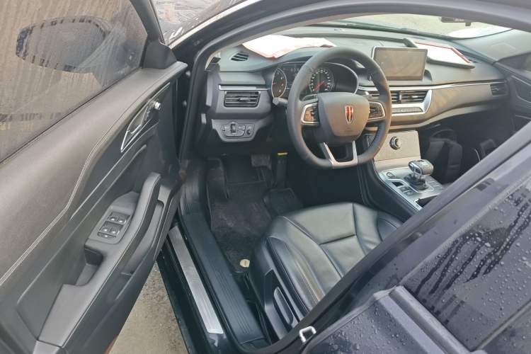 Used Hongqi H5 2022 Classic Model 1.5T DCT Flagship Edition
