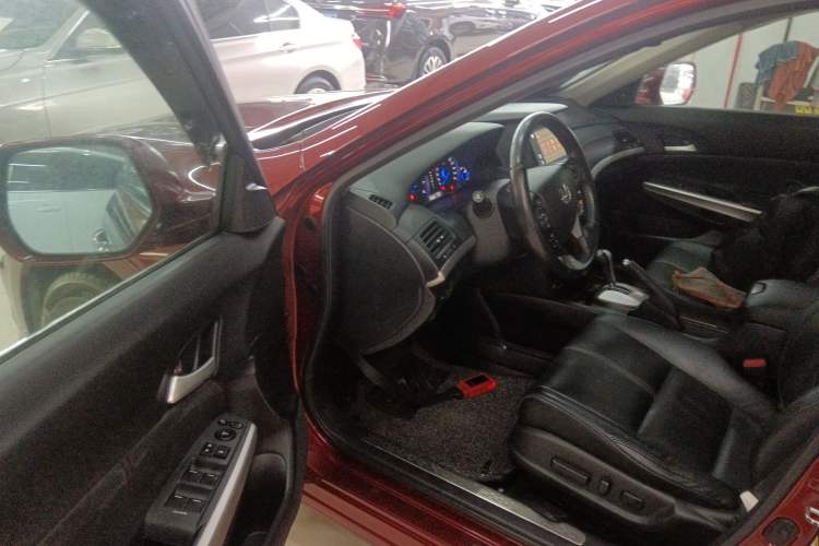 Used Honda Crosstour 2014 2.4L Luxury Edition