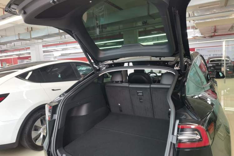 Used Tesla Model Y 2021 Standard Range Rear-Wheel Drive Version