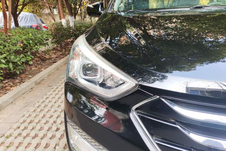 Used Hyundai Santa Fe 2013 2.4L Automatic 2WD Comfort Edition