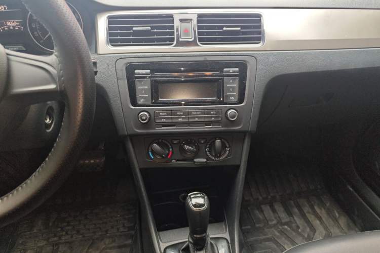 Used Skoda Rapid Spaceback 2014 1.6L Automatic Enjoyment Edition