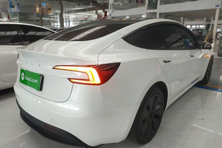 Used Tesla Model 3 2025 Rear-Wheel-Drive Version
