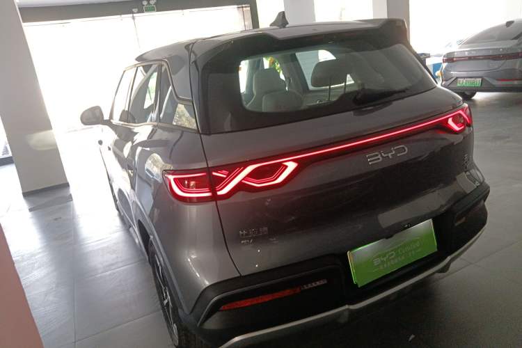 Used BYD Yuan UP 2025 Intelligent Driving Version 401 km Leading Edition