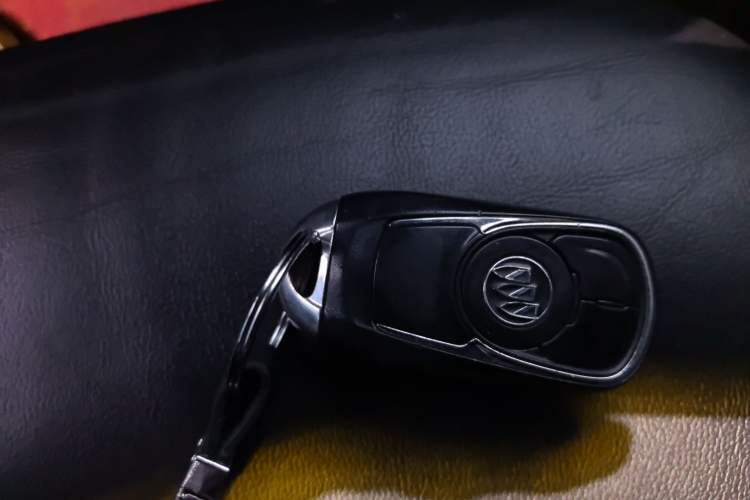 Used Buick Envision 2018 20T Two-Wheel-Drive Elite Model