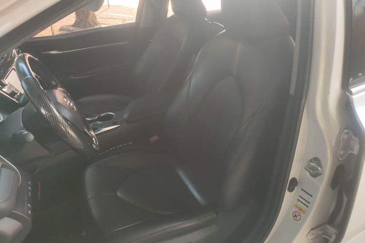 Used Toyota Camry 2018 2.0G Luxury Edition