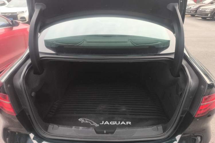 Used Jaguar XEL 2023 2.0T 250 PS R-DYNAMIC S Advanced Sport Edition
